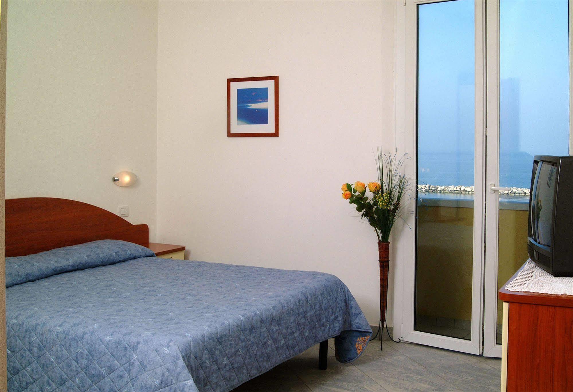 Residence Algarve Rimini Eksteriør billede